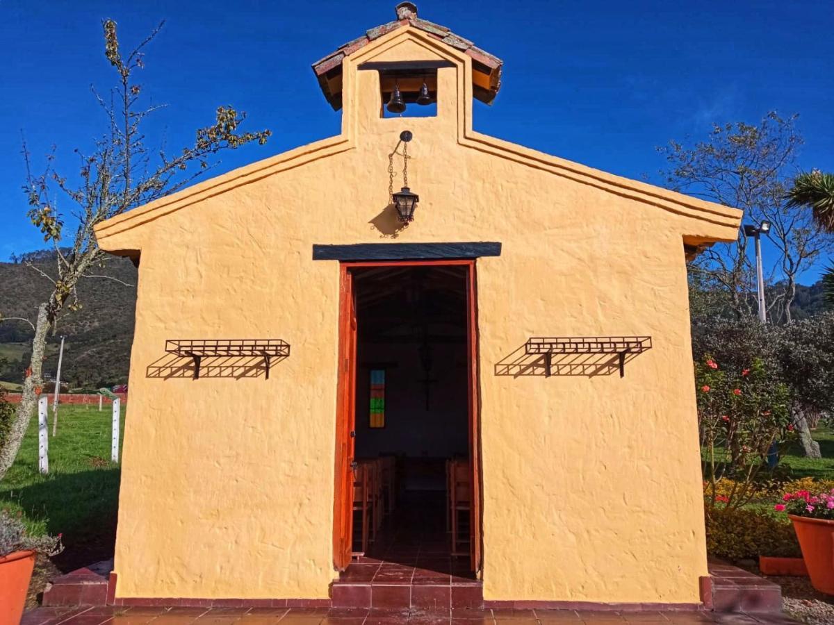Hotel Campestre Franchesca 塔比奥 外观 照片