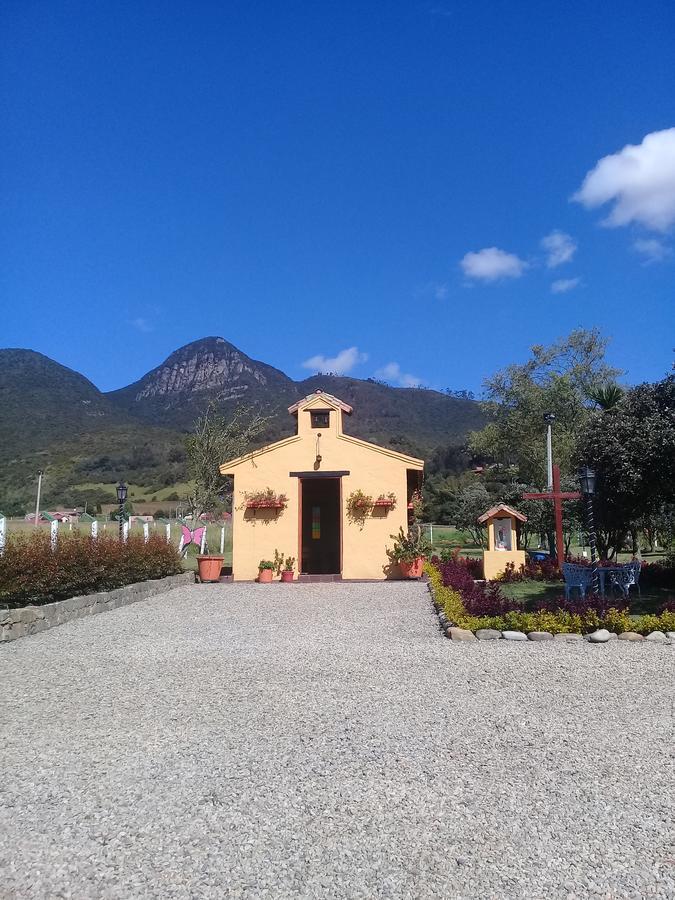 Hotel Campestre Franchesca 塔比奥 外观 照片