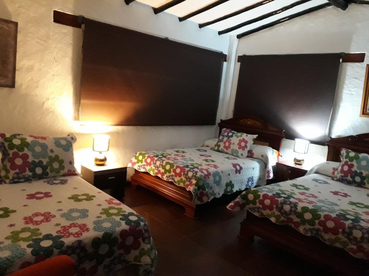 Hotel Campestre Franchesca 塔比奥 外观 照片